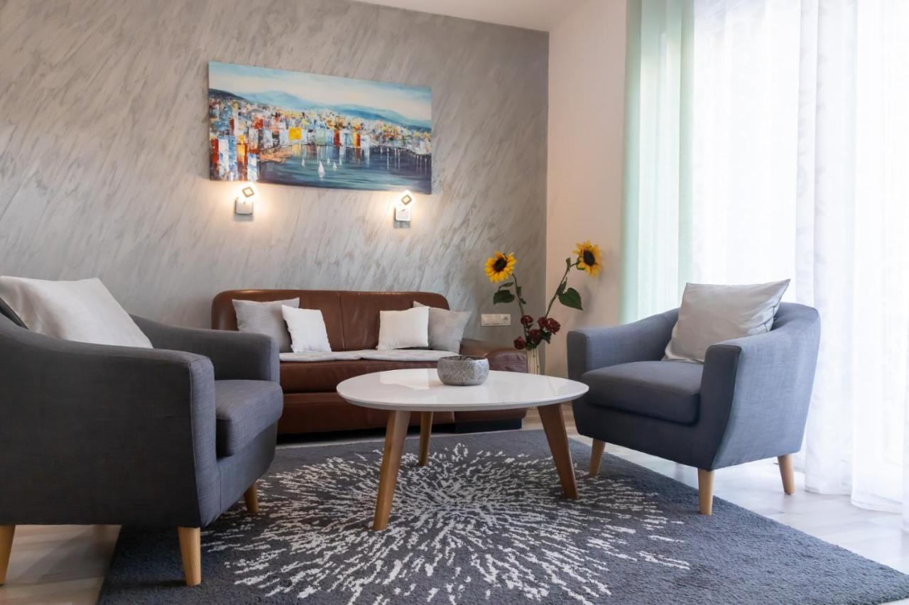 Sunny Adriatic Apartment โปเรช ภายนอก รูปภาพ