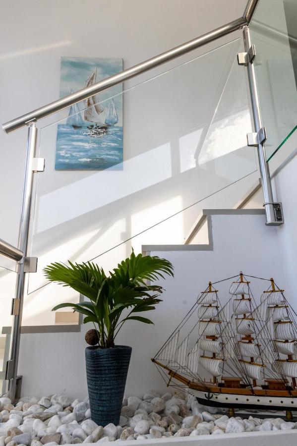 Sunny Adriatic Apartment โปเรช ภายนอก รูปภาพ