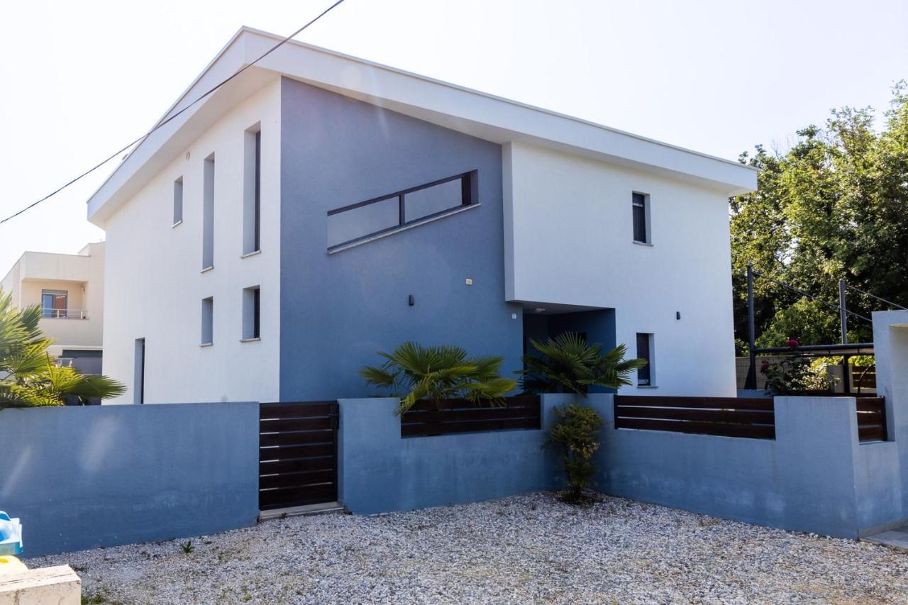 Sunny Adriatic Apartment โปเรช ภายนอก รูปภาพ