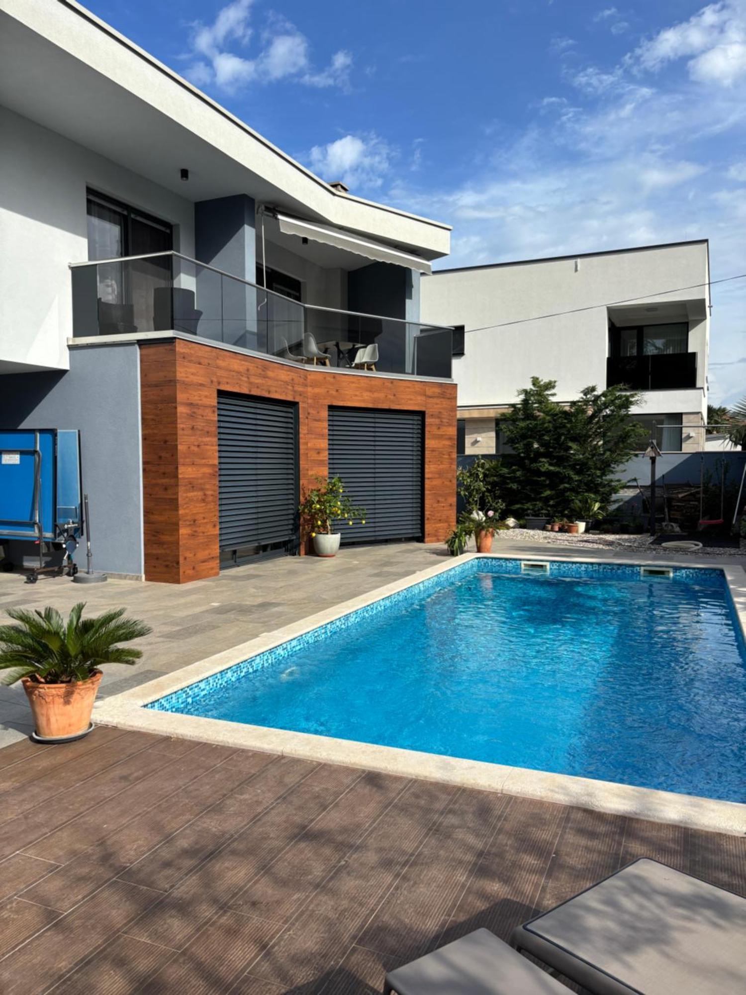 Sunny Adriatic Apartment โปเรช ภายนอก รูปภาพ